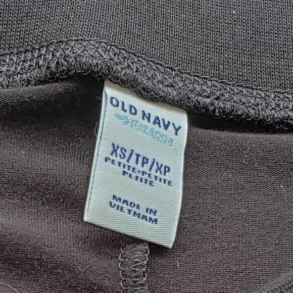 Old Navy Black Maxi Skirt. - Picture 3 of 5